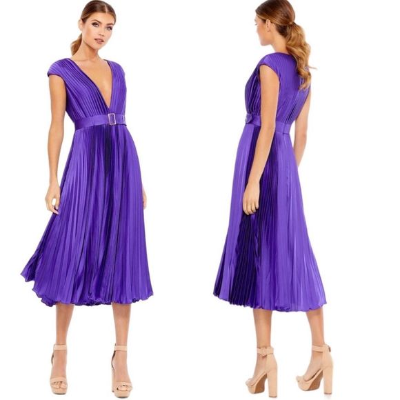 Mac Duggal Dresses Leena Duggal Plunging Vneck Accordion Pleated